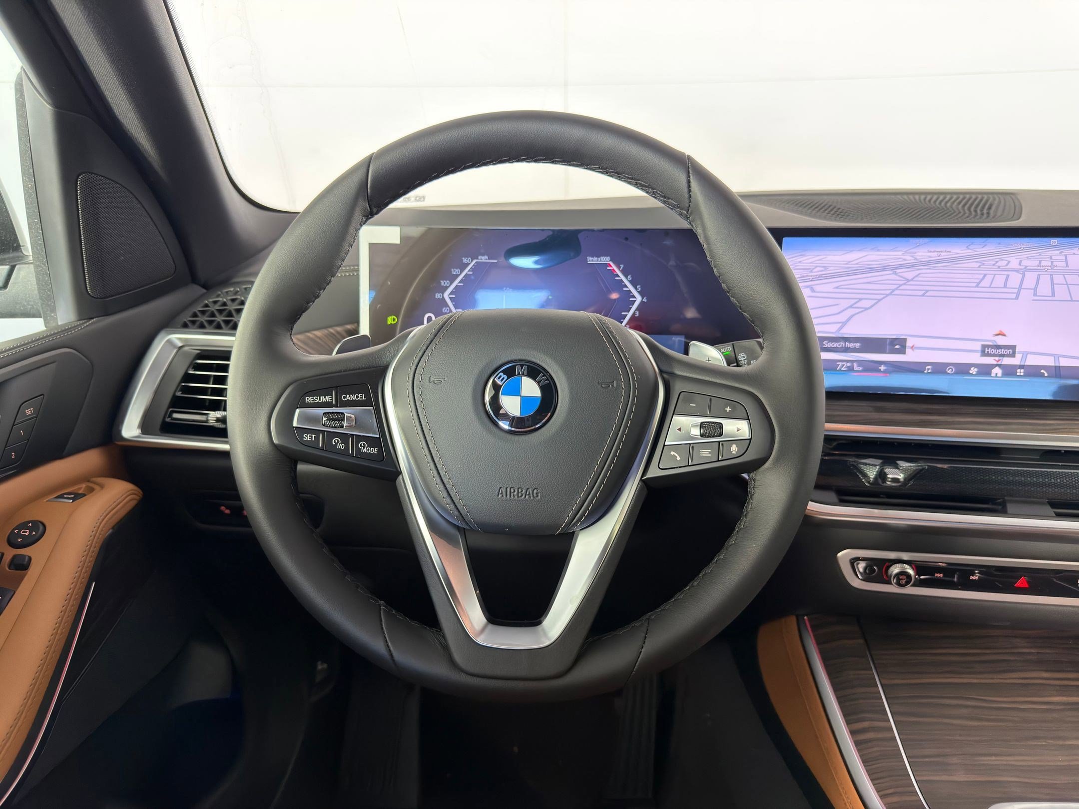 Used 2026 BMW X5 sDrive40i w/ Parking Assistance Package RWD image 13