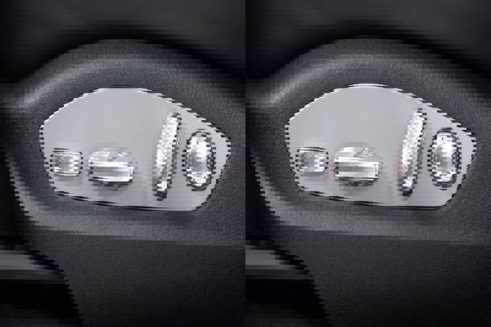 Certified 2025 Porsche Macan Turbo image 17