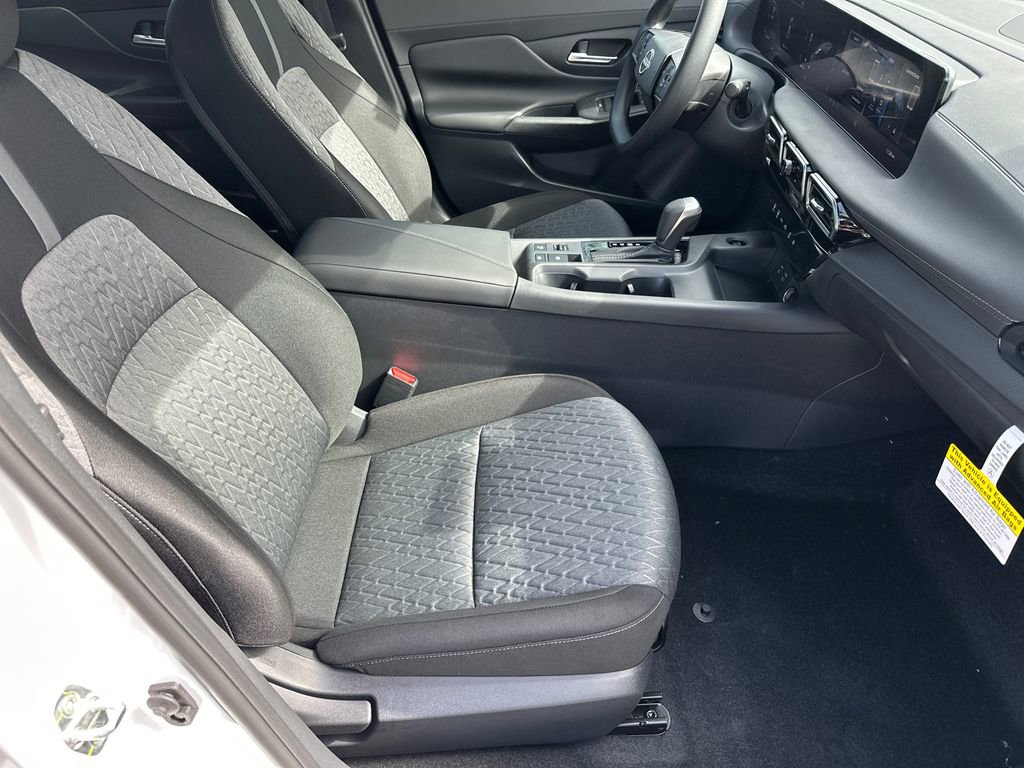 Used 2026 Nissan Sentra SV w/ Floor Mat Package image 11