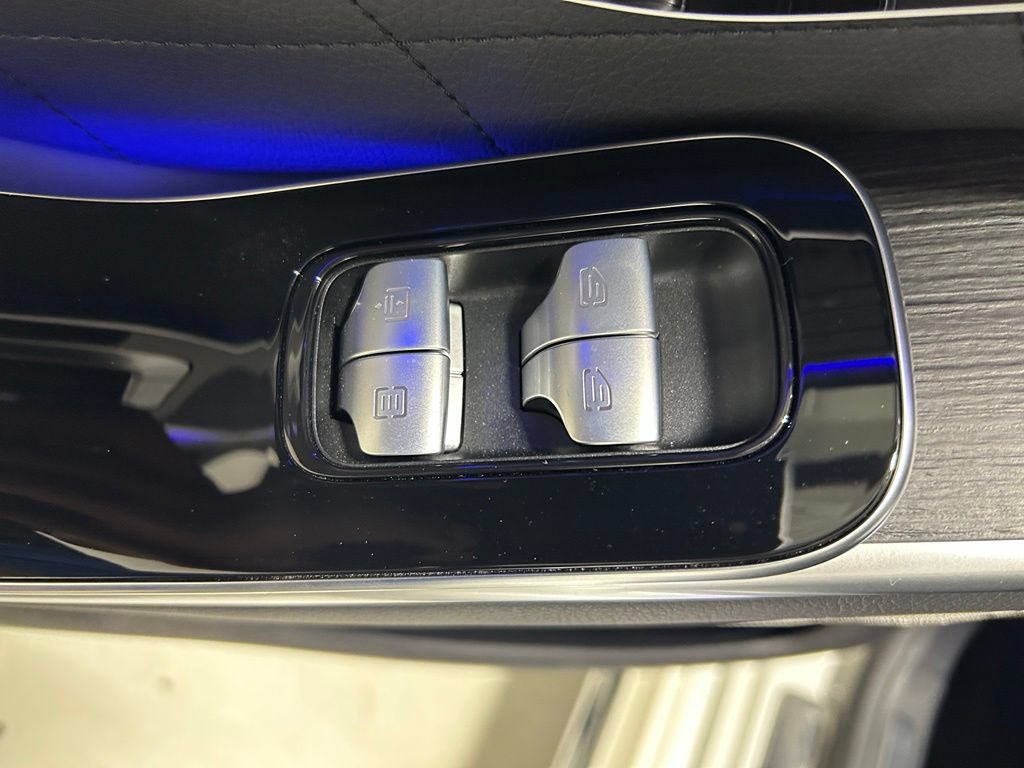 Used 2023 Mercedes-Benz S 580 4MATIC Sedan image 36