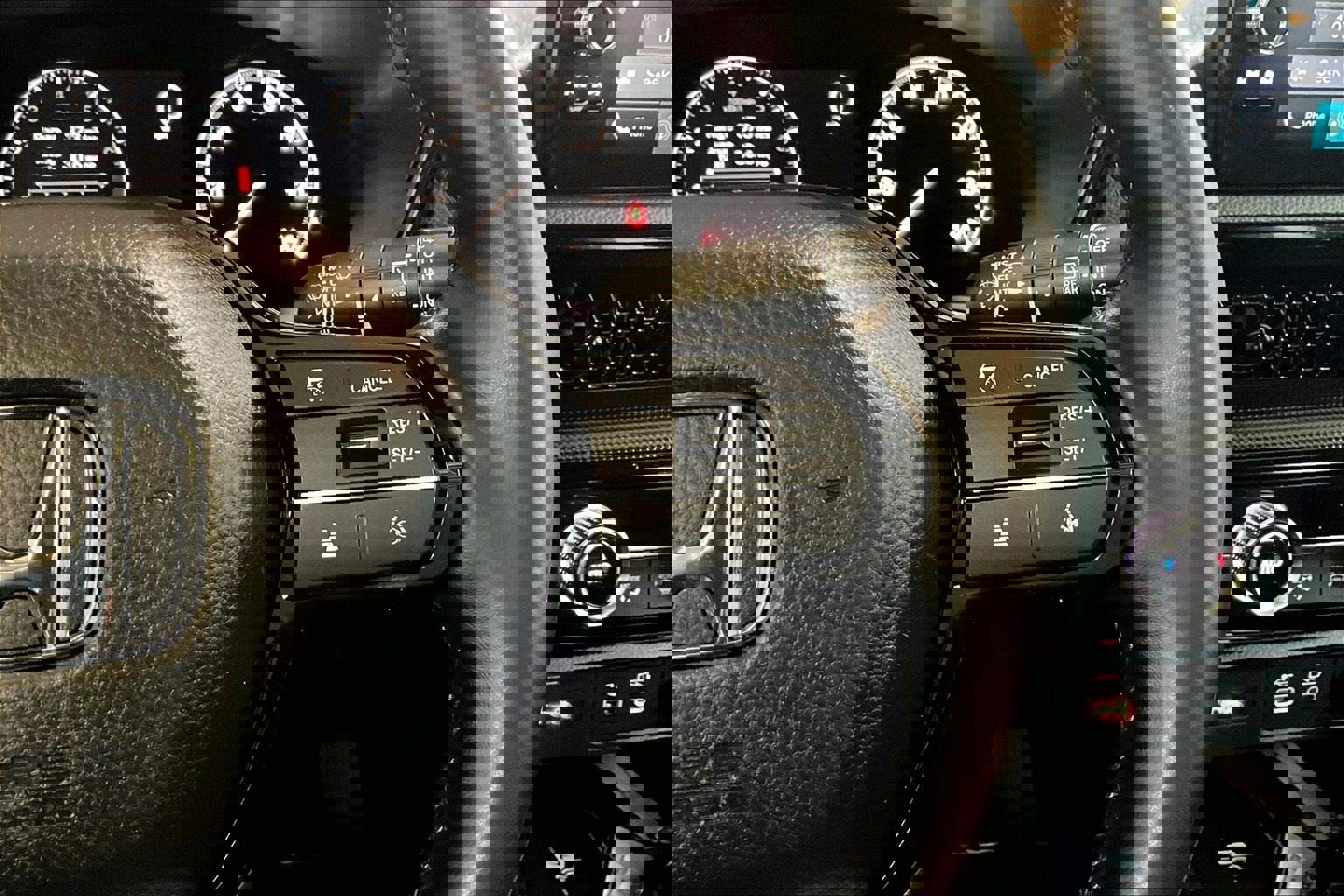 Used 2025 Honda CR-V EX-L image 21