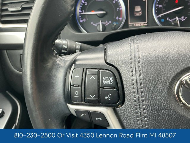 Used 2019 Toyota Highlander SE AWD/4WD image 20