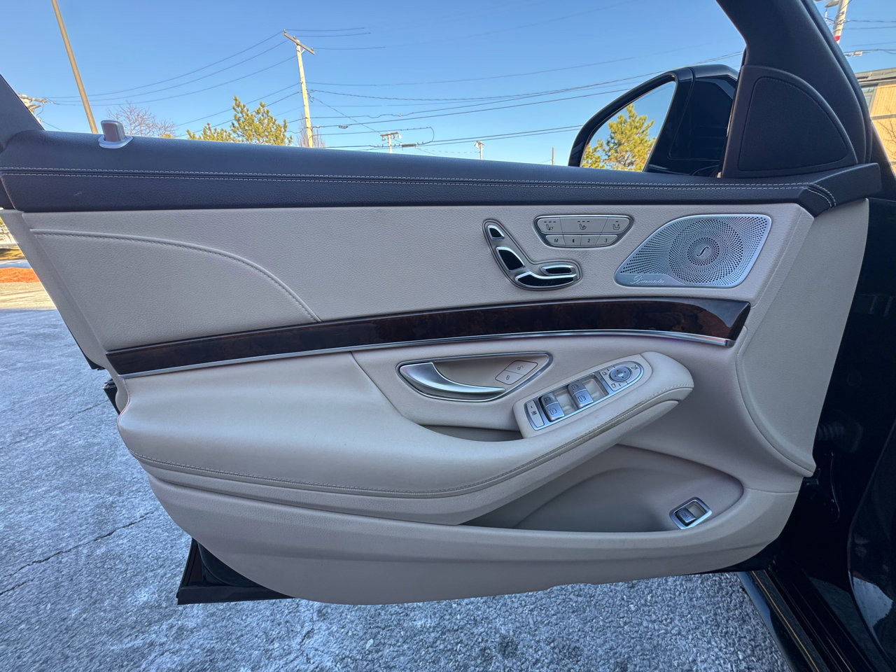 Used 2015 Mercedes-Benz S 550 4MATIC Sedan image 17