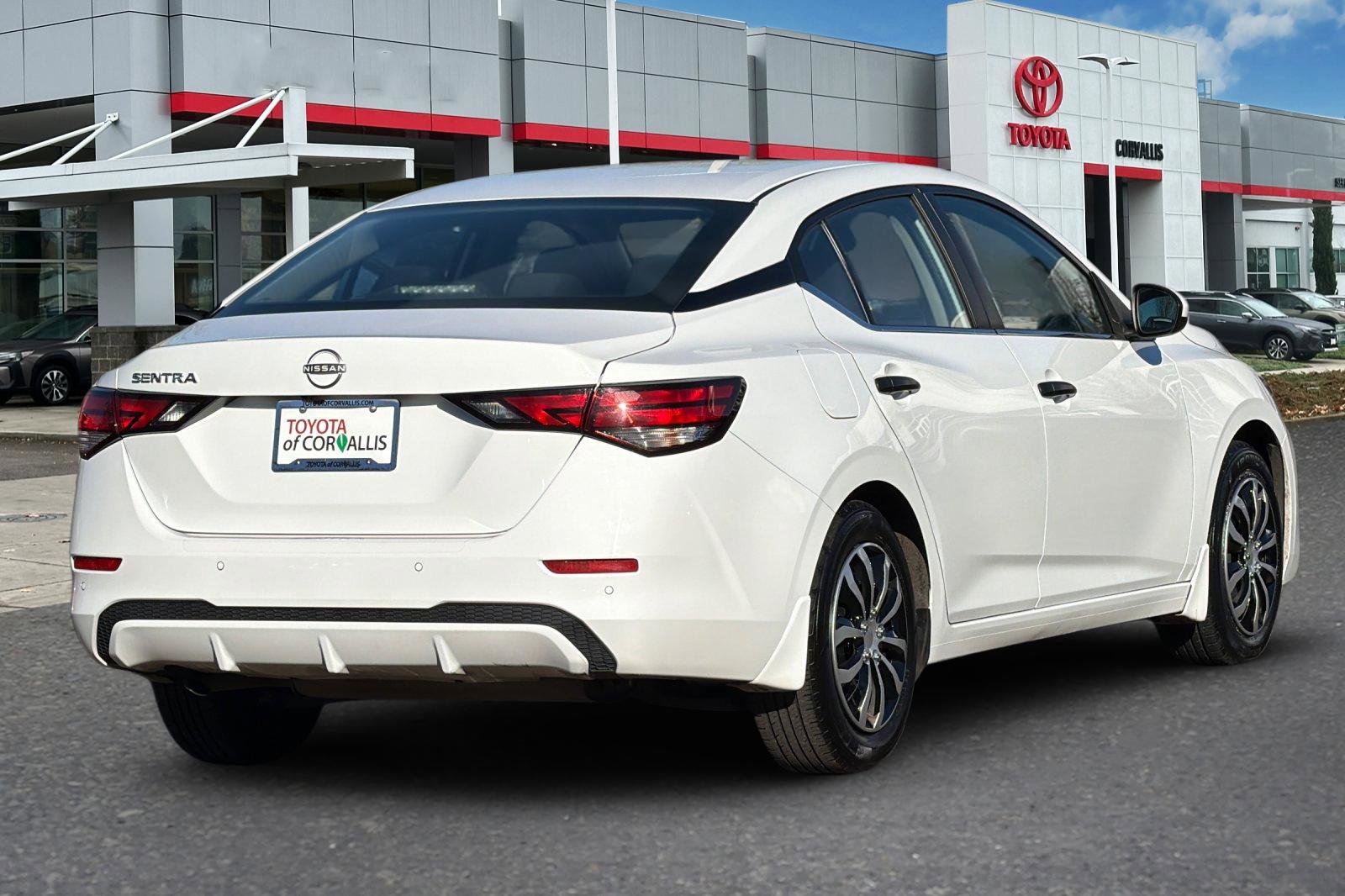 Used 2024 Nissan Sentra S image 4