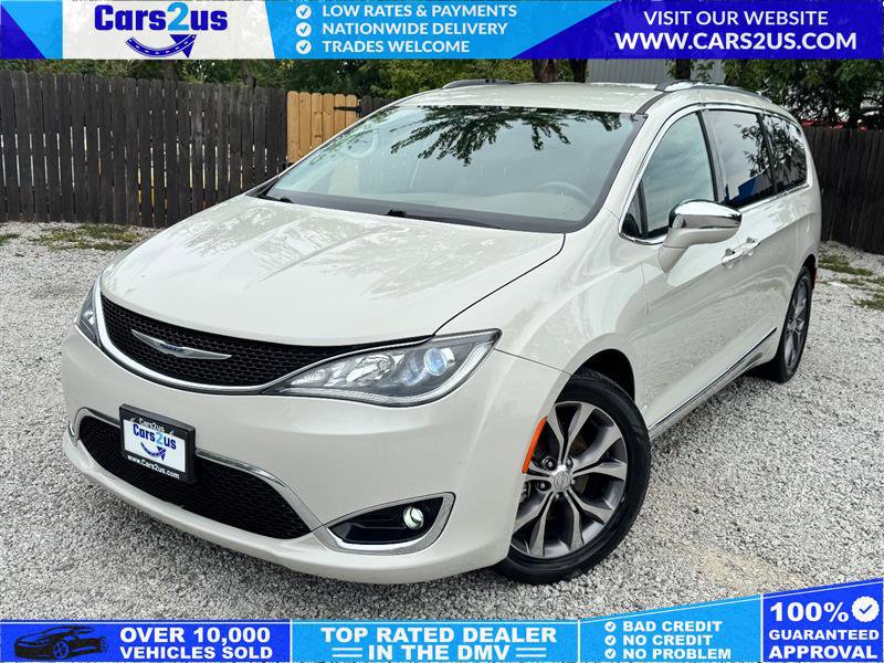 Used 2017 Chrysler Pacifica Limited w/ UConnect Theater Package