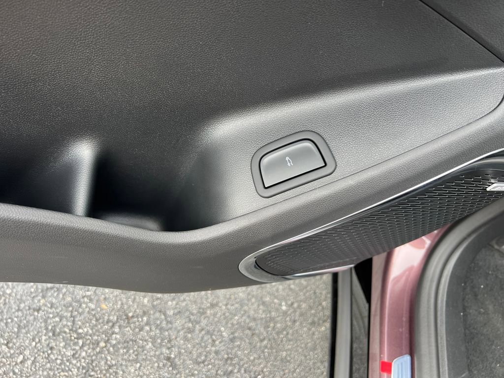 New 2026 Chevrolet Traverse High Country w/ LPO, Floor Liner Package image 40