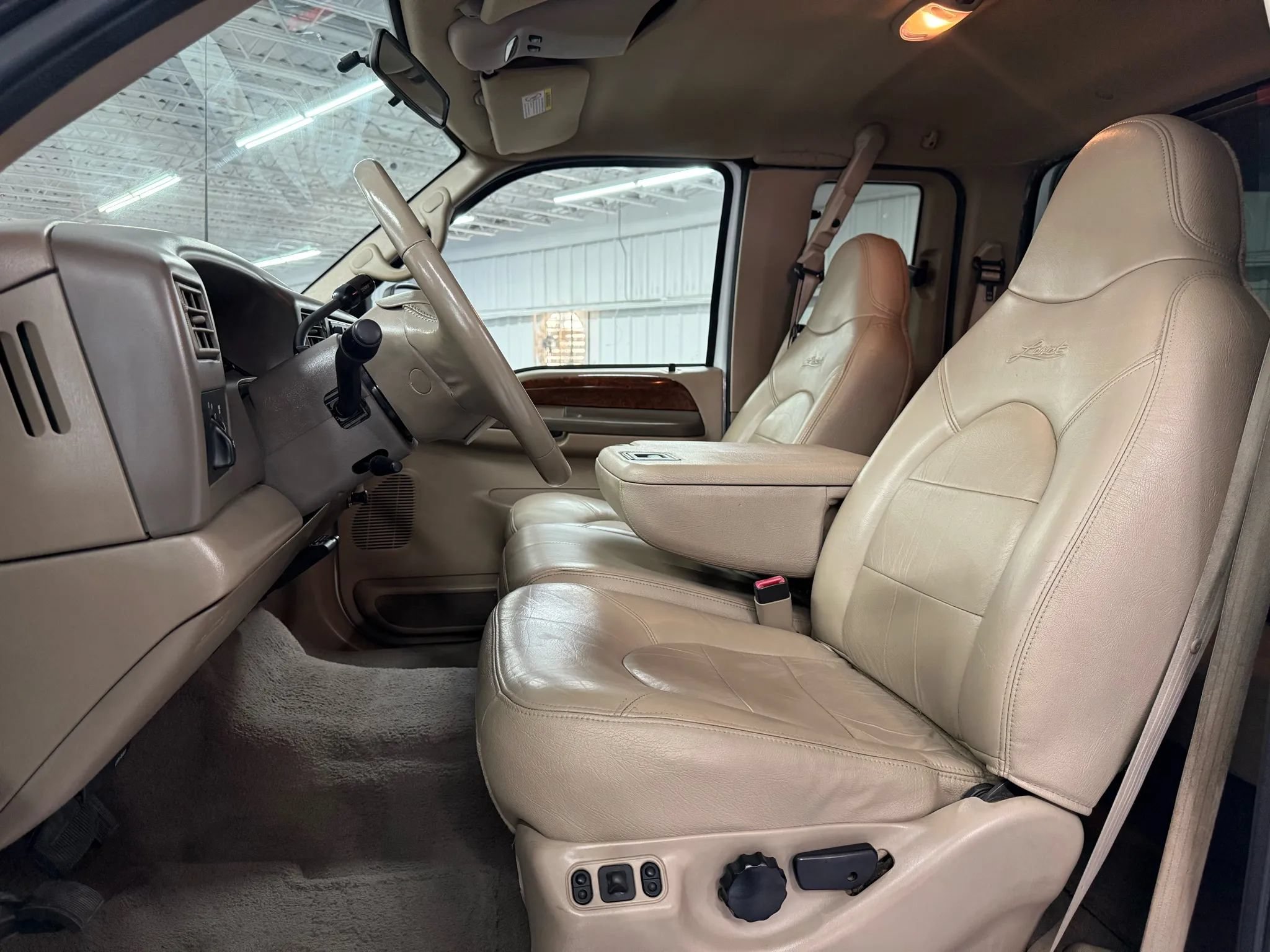 Used 2000 Ford F250 4x4 SuperCab Super Duty image 55