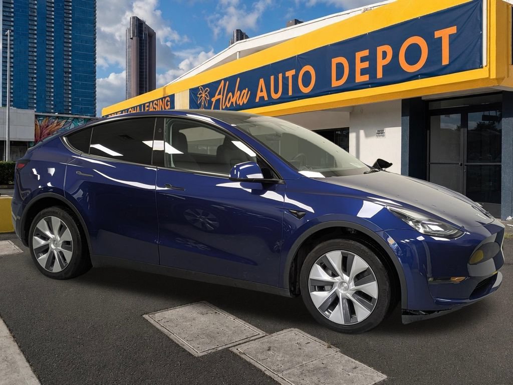 Used 2023 Tesla Model Y AWD image 7