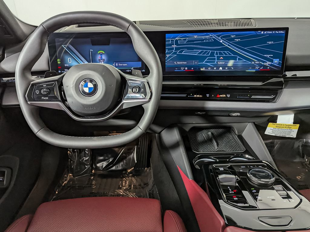 Used 2025 BMW 530i xDrive w/ Premium Package image 20
