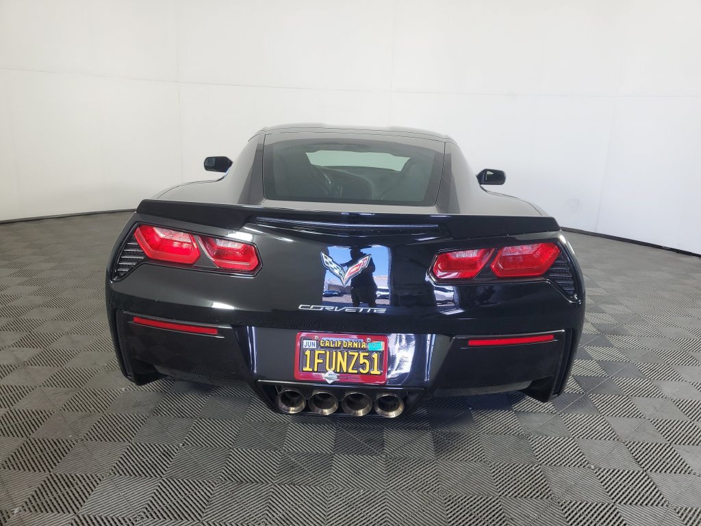 Used 2016 Chevrolet Corvette Stingray Coupe RWD image 5