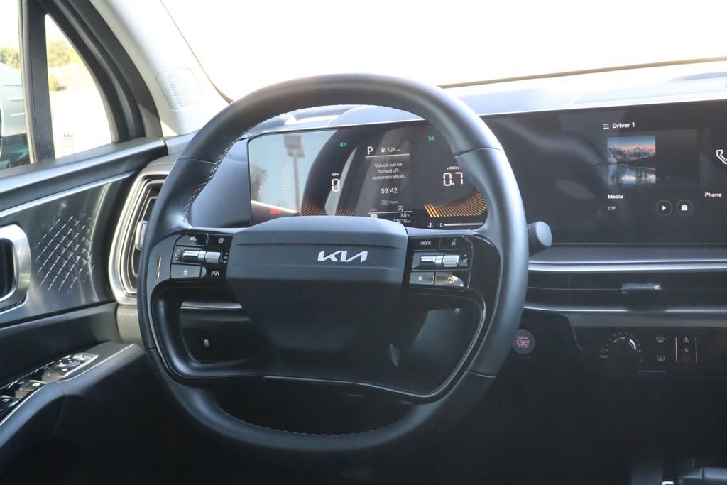 Used 2026 Kia Sorento LX FWD image 28