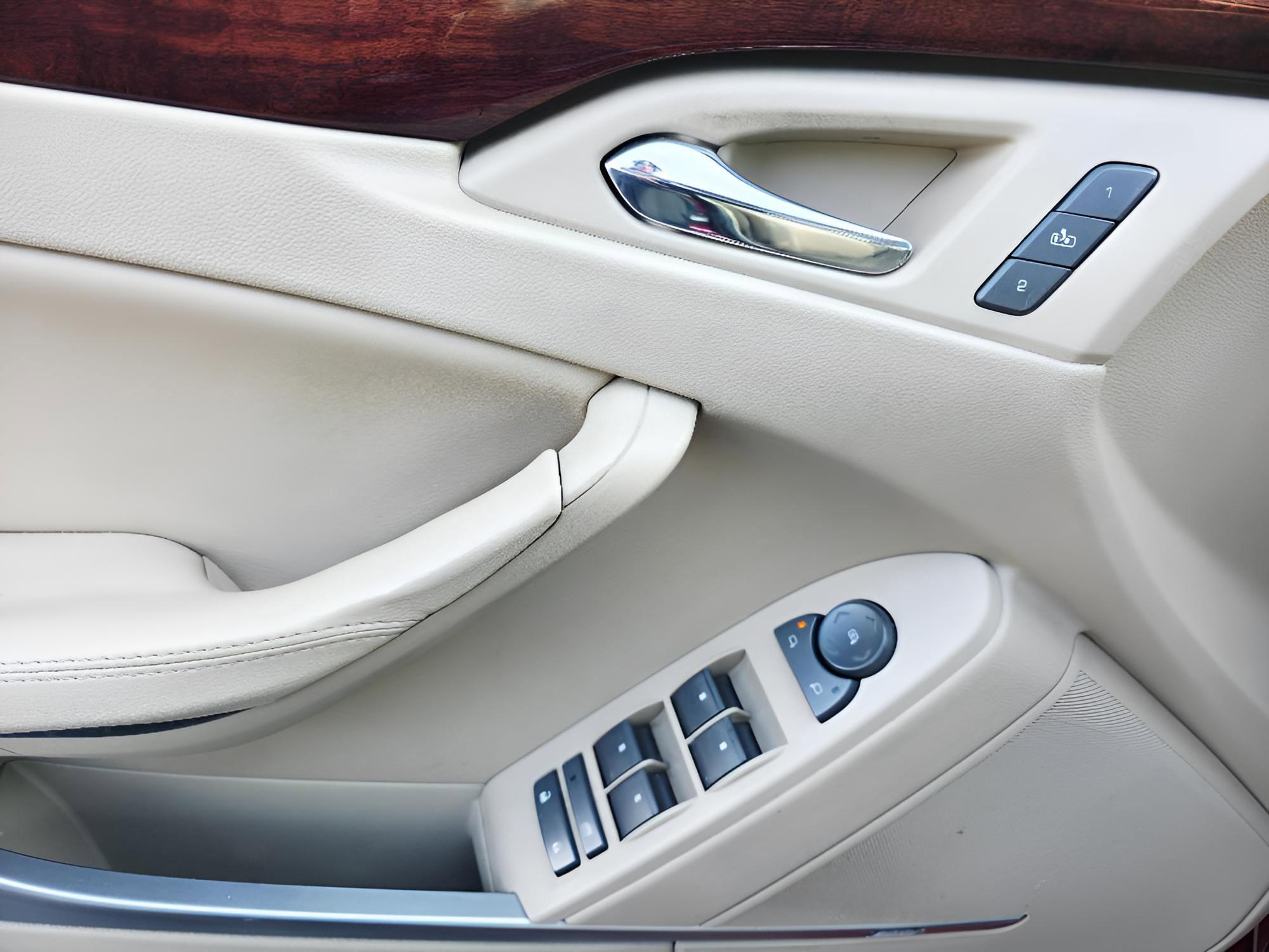 Used 2012 Cadillac CTS Luxury AWD/4WD image 10