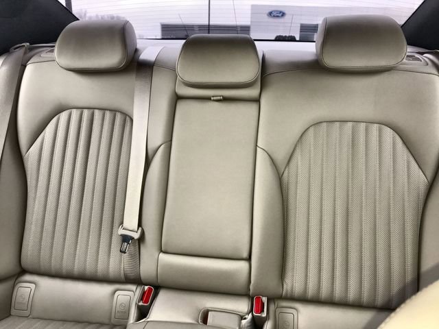 Used 2023 Genesis G70 3.3T image 22