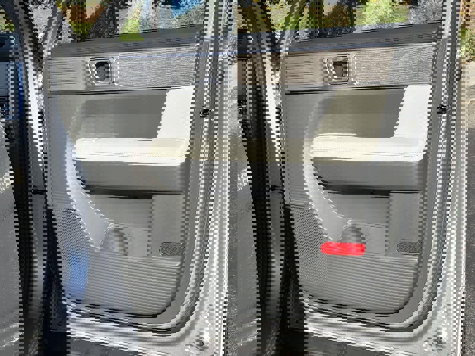 Certified 2025 Hyundai Santa Fe Limited w/ Tow & Go Package image 33