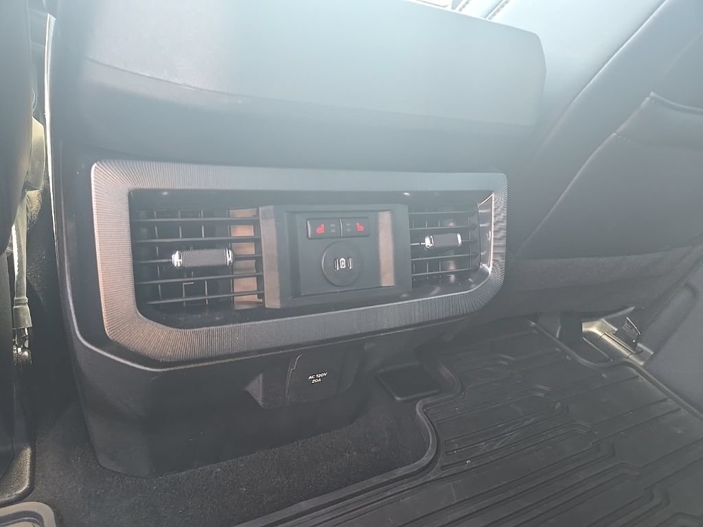 Used 2025 Ford F350 Platinum AWD/4WD image 27