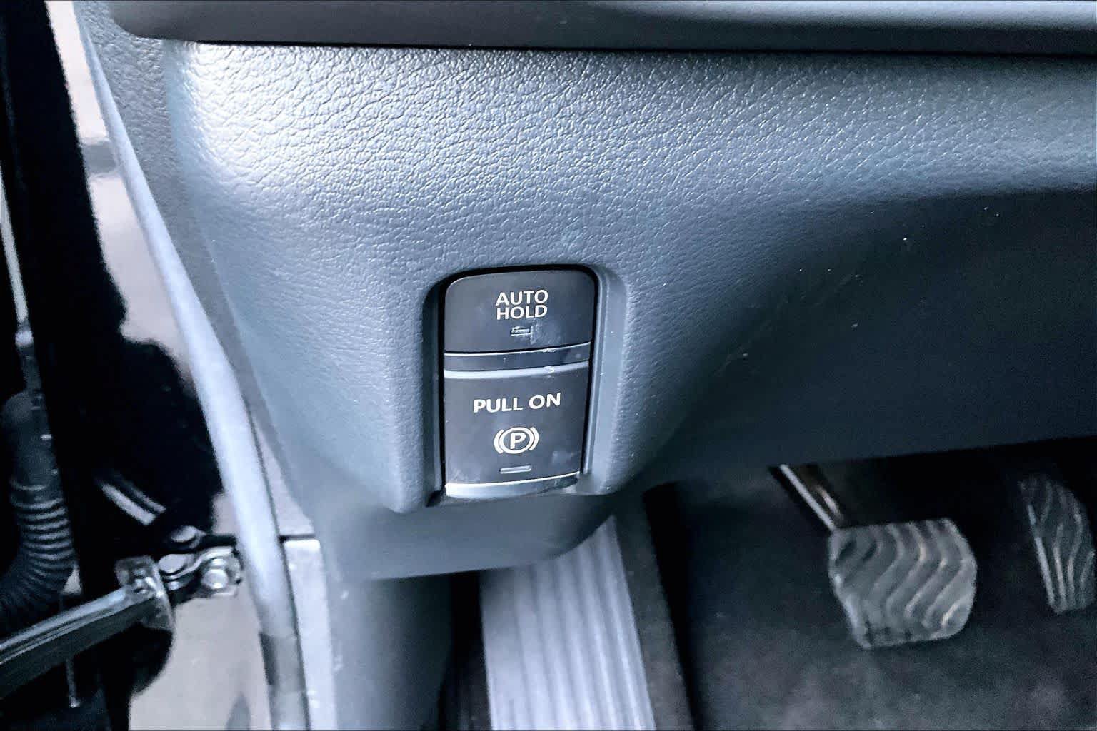 Certified 2025 Nissan Armada SV AWD/4WD image 36