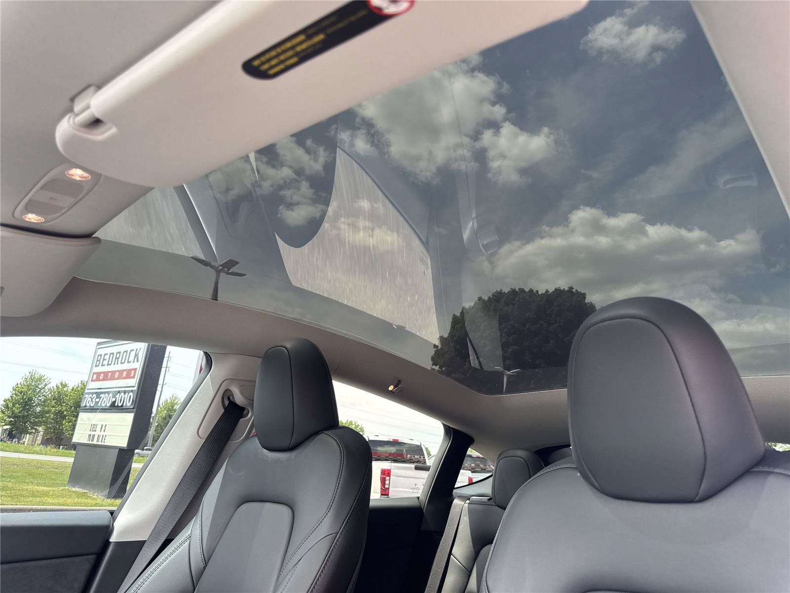 Used 2025 Tesla Model Y Performance AWD/4WD image 18