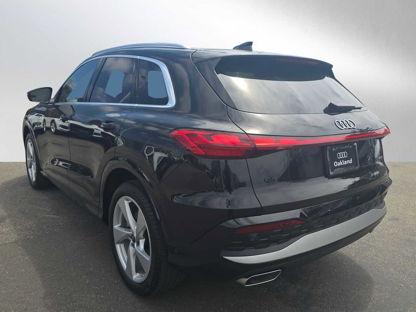 New 2025 Audi Q5 Prestige image 5
