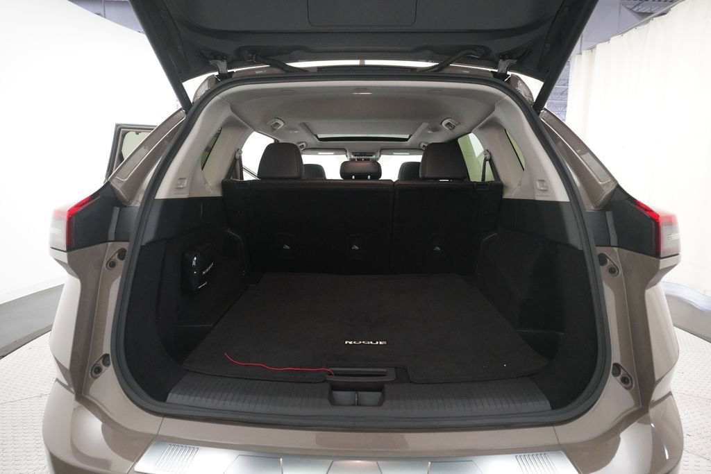 Certified 2024 Nissan Rogue SV w/ SV Premium Package image 10