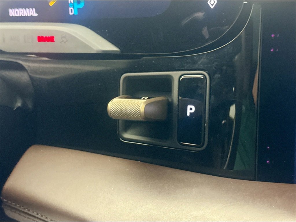 Used 2020 Porsche Taycan 4S image 14