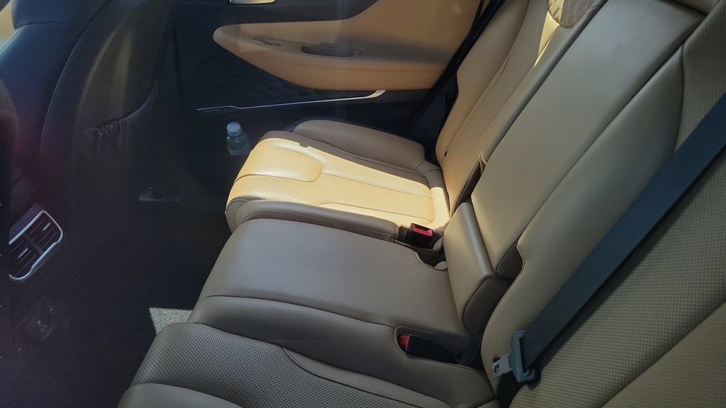 Used 2023 Hyundai Santa Fe Calligraphy AWD/4WD image 5