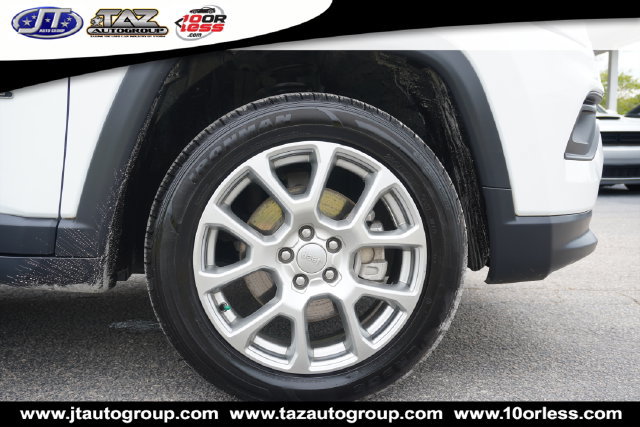 Used 2022 Jeep Compass Latitude AWD/4WD image 9
