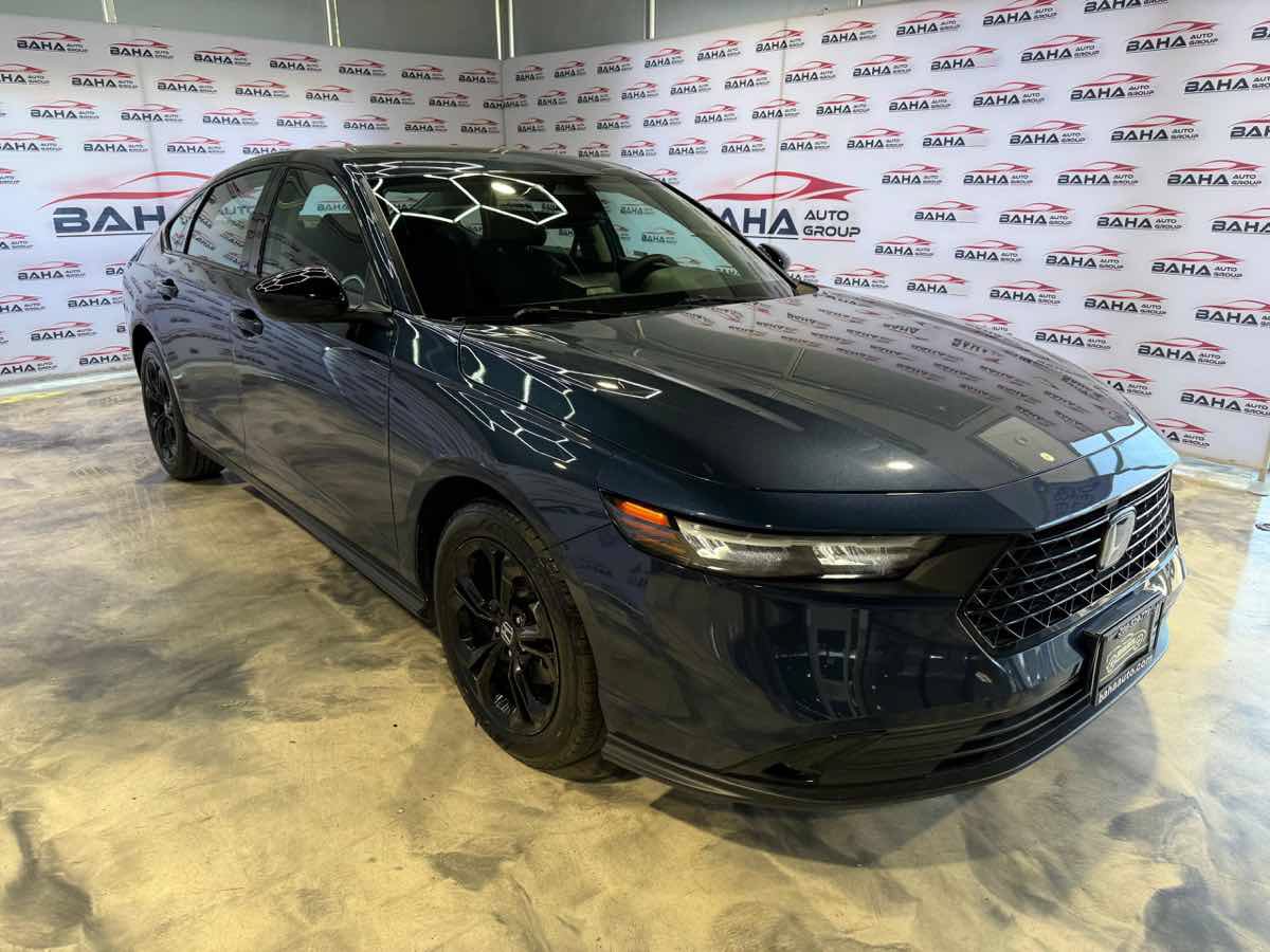 Used 2025 Honda Accord SE image 4