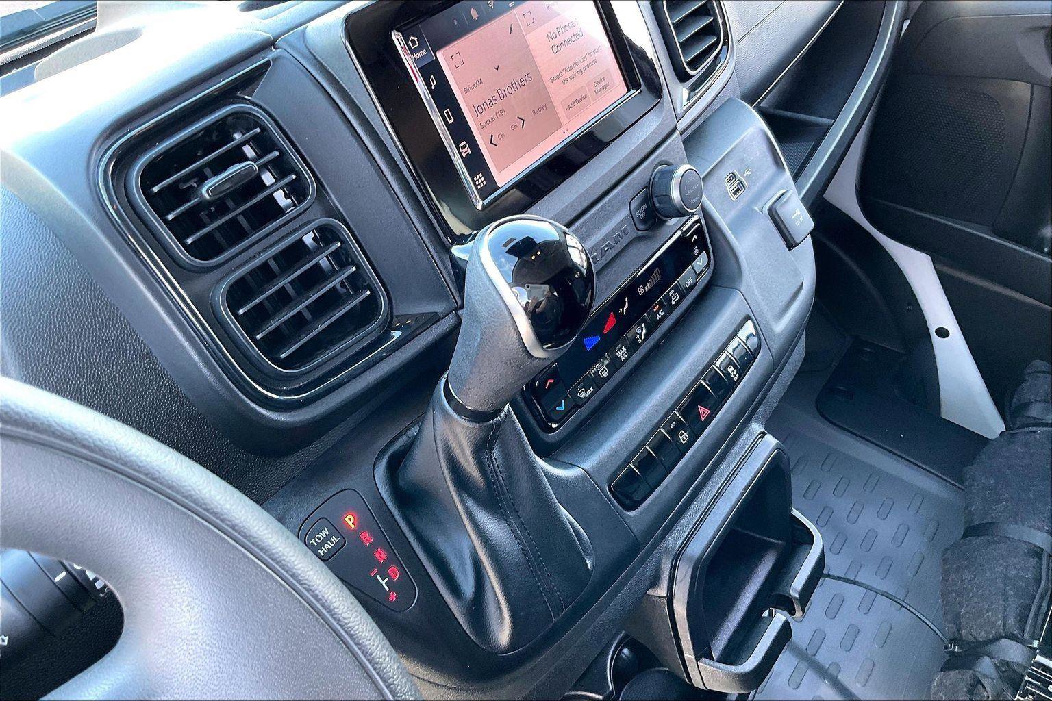 Used 2025 RAM ProMaster 2500 w/ Convenience Group image 16