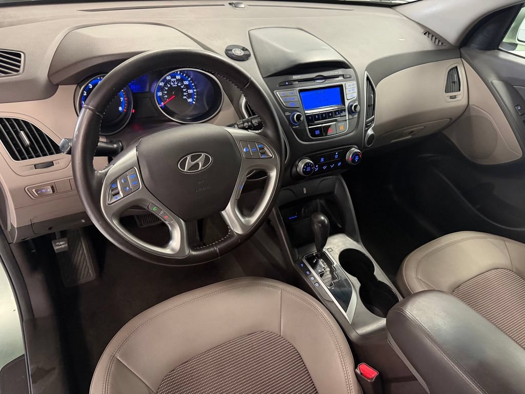 Used 2012 Hyundai Tucson GLS FWD image 9