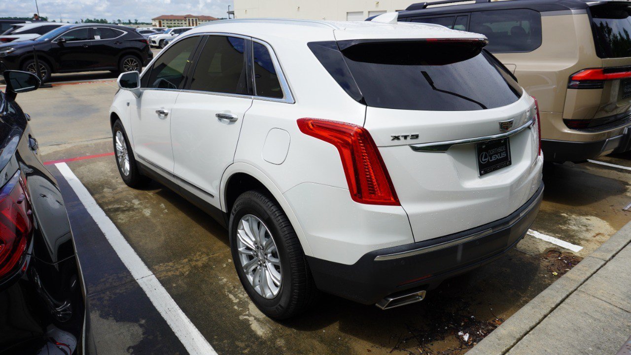 Used 2018 Cadillac XT5 FWD image 8