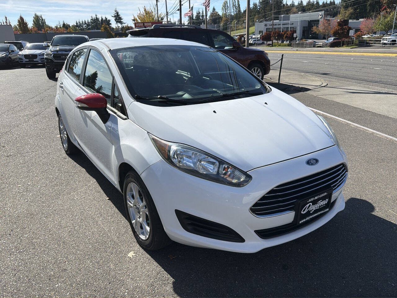 Used 2015 Ford Fiesta SE FWD image 8