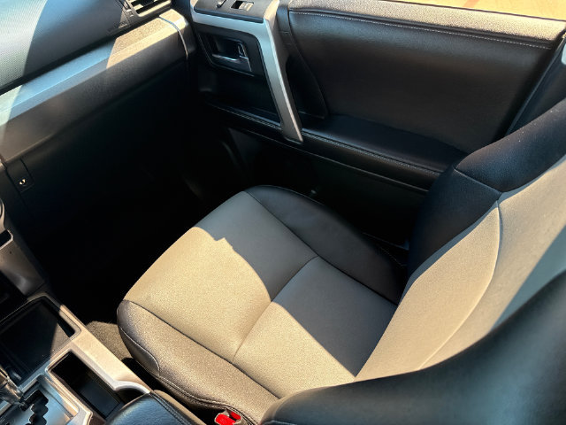 Used 2016 Toyota 4Runner SR5 Premium RWD image 16