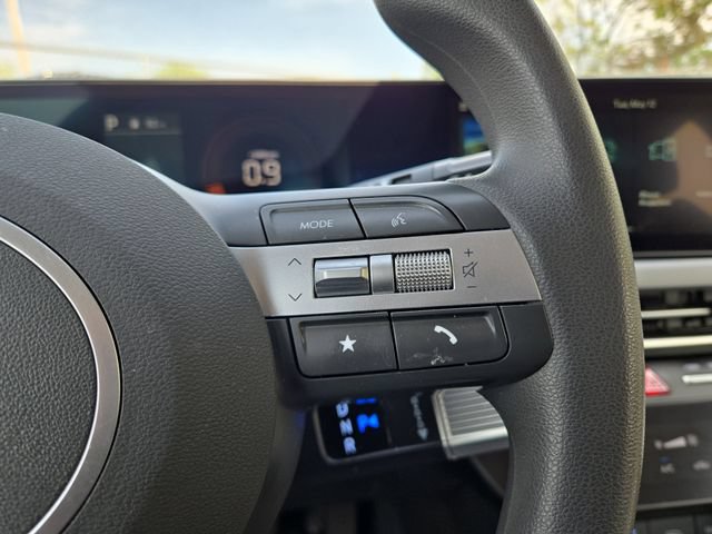 Certified 2025 Hyundai Sonata SEL AWD/4WD image 18