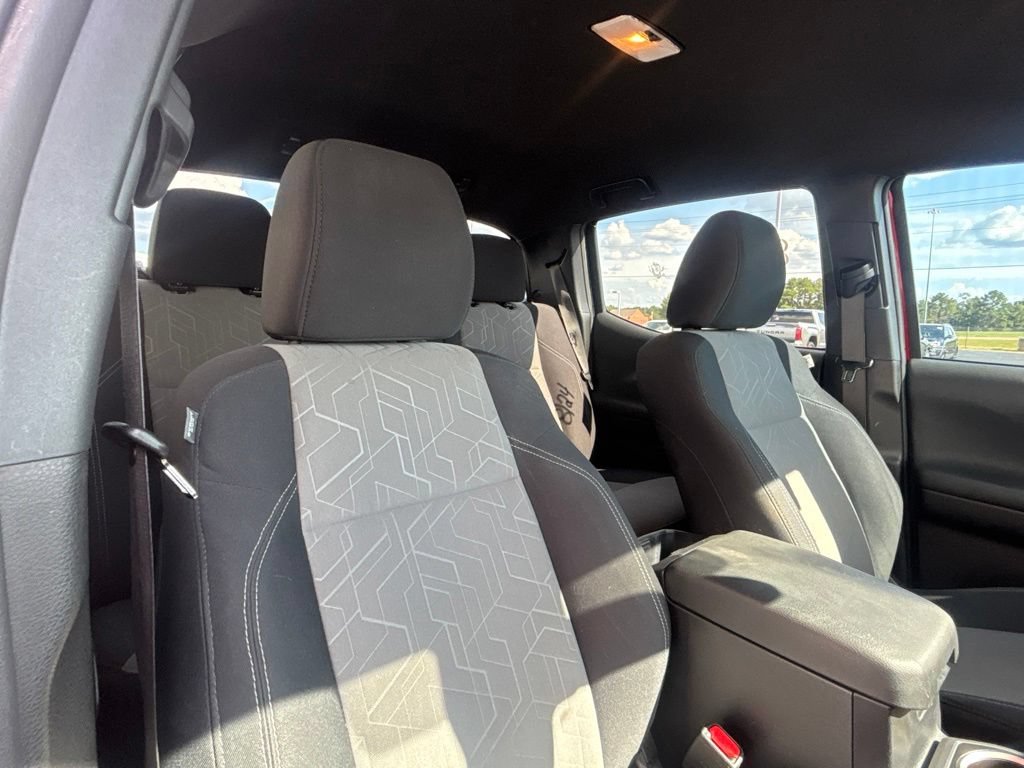 Used 2023 Toyota Tacoma TRD Off-Road AWD/4WD image 17