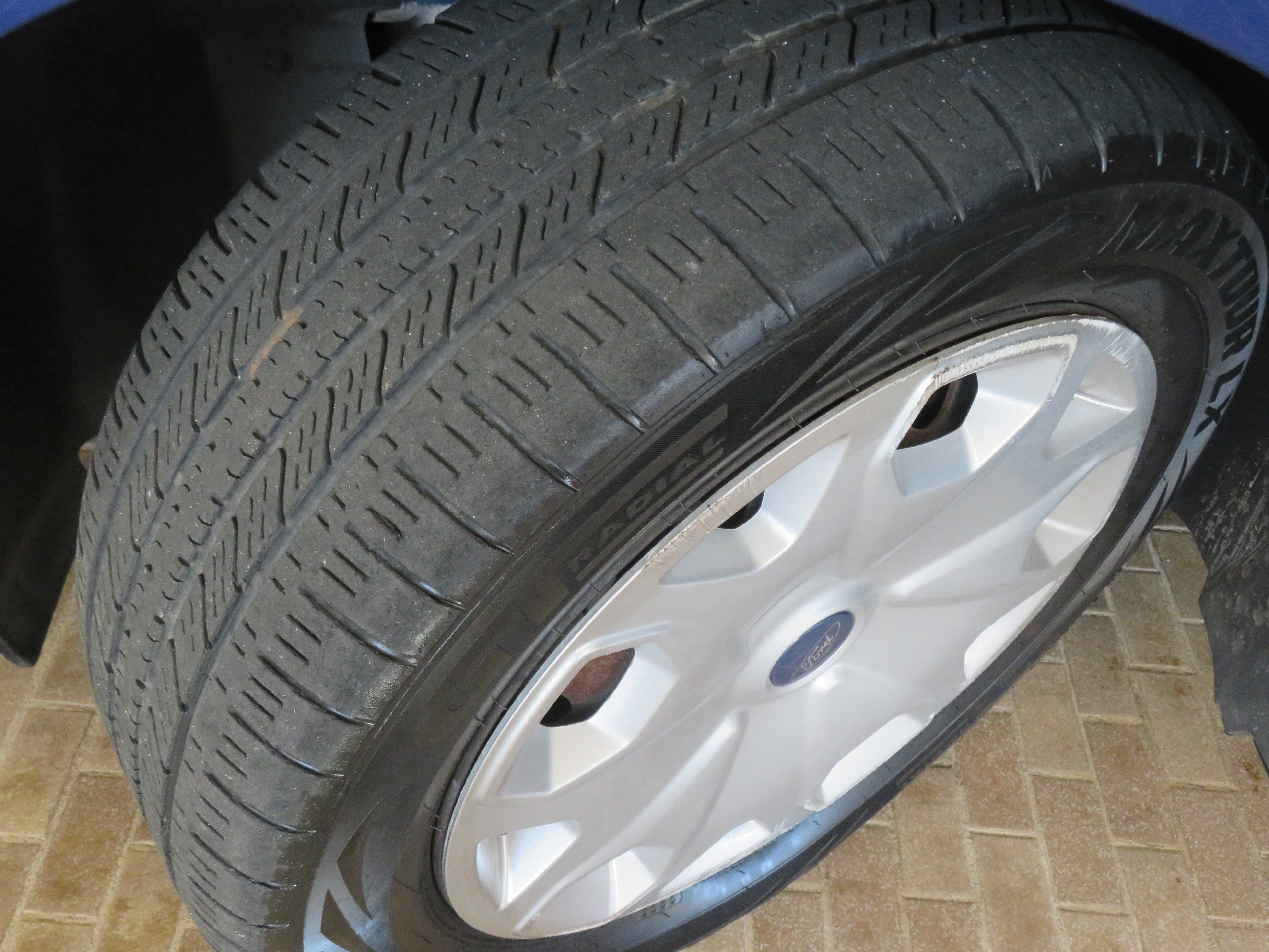 Used 2016 Ford Transit Connect XL image 11