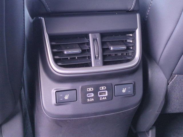 Used 2025 Subaru Legacy Limited image 31