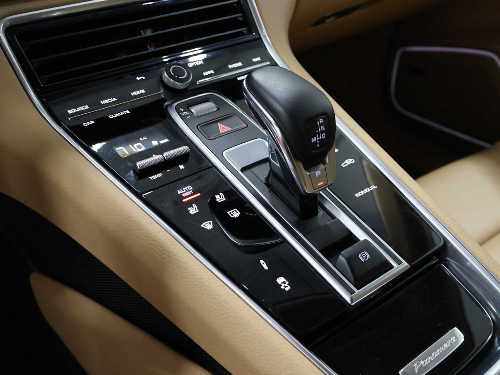 Certified 2023 Porsche Panamera 4S AWD/4WD image 29