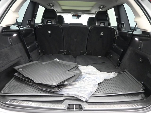 Used 2022 Volvo XC90 T6 Momentum w/ Climate Package image 31