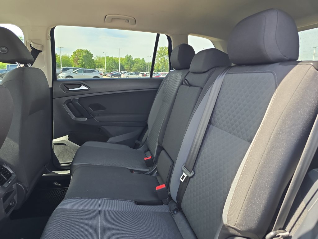 Used 2019 Volkswagen Tiguan S w/ 3rd Row Seat Package AWD/4WD image 25