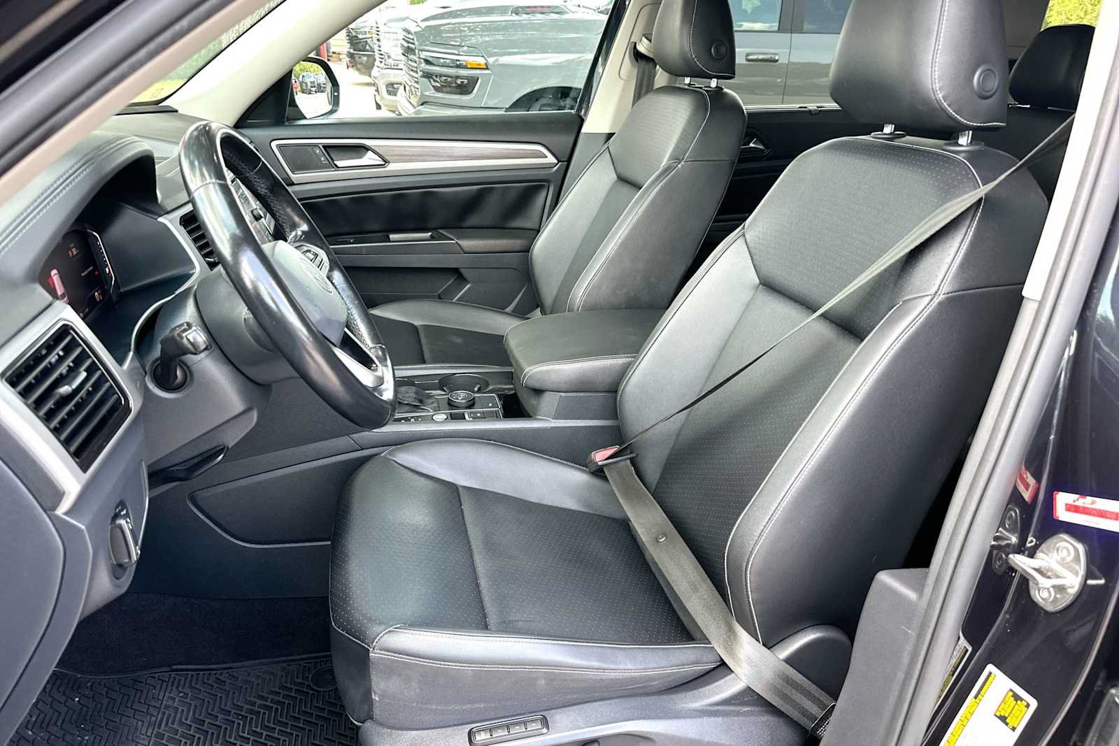 Used 2021 Volkswagen Atlas SEL AWD/4WD image 17