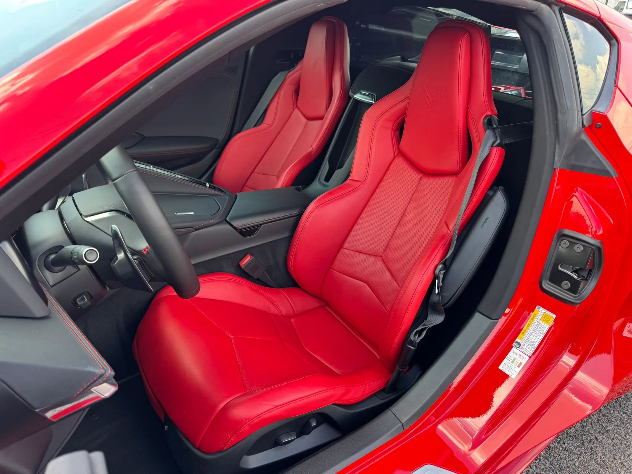 Used 2022 Chevrolet Corvette Stingray Coupe w/ Z51 Performance Package image 23