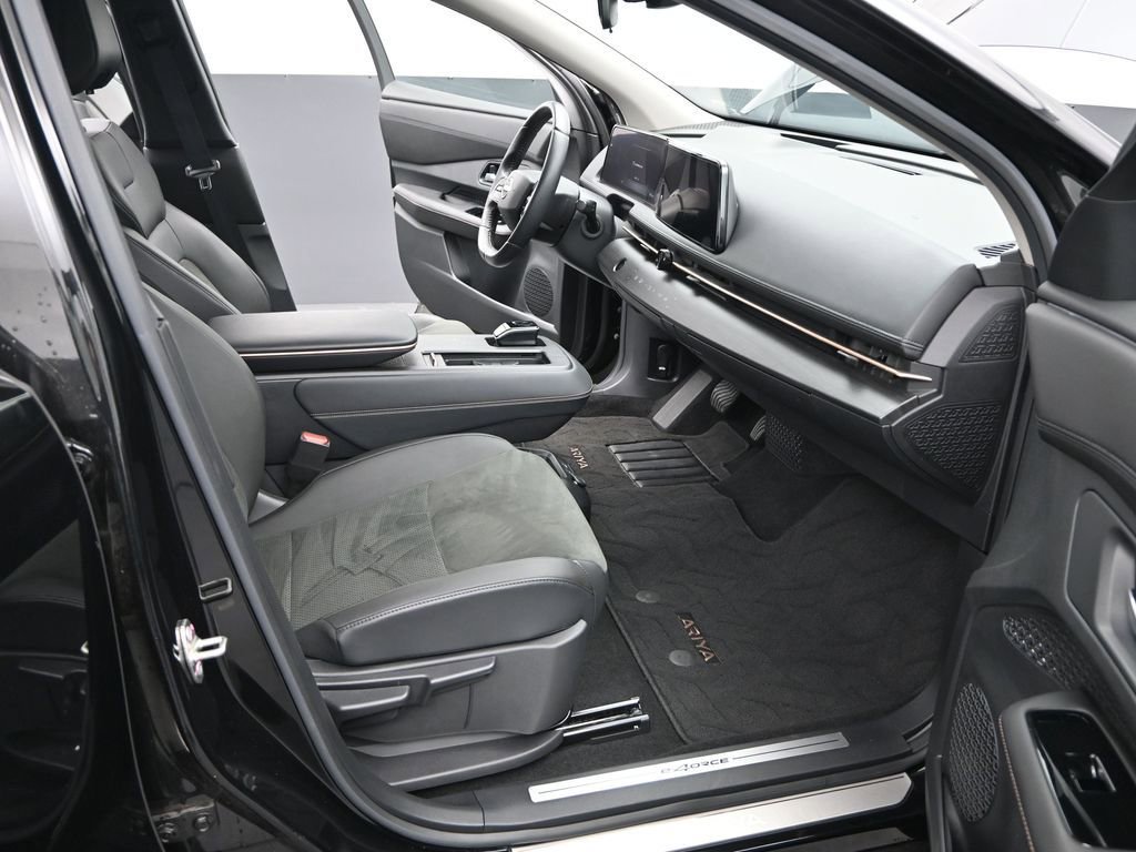 Certified 2023 Nissan Ariya AWD image 15