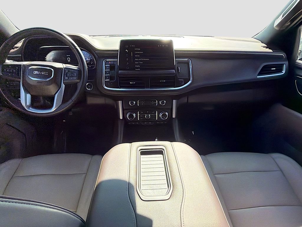 Used 2024 GMC Yukon SLT image 16