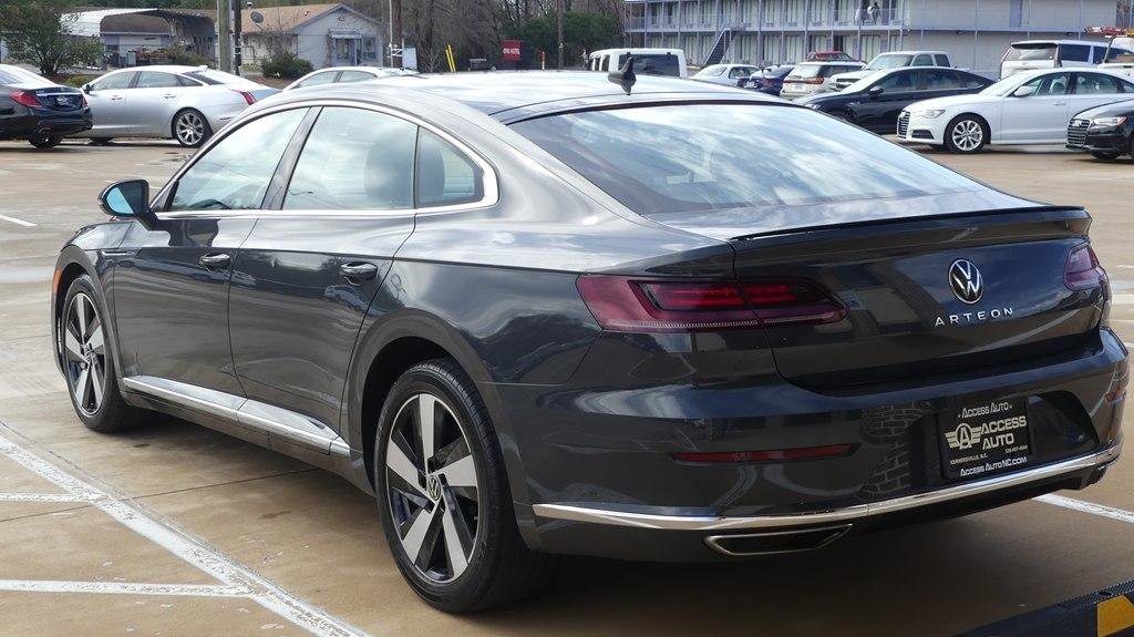 Used 2021 Volkswagen Arteon SE FWD image 3