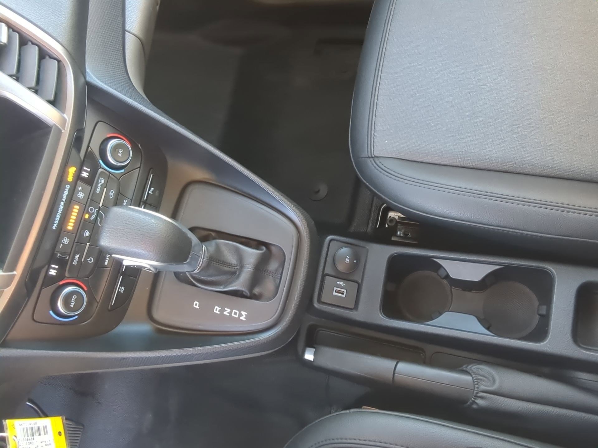 Used 2023 Ford Transit Connect XL image 19