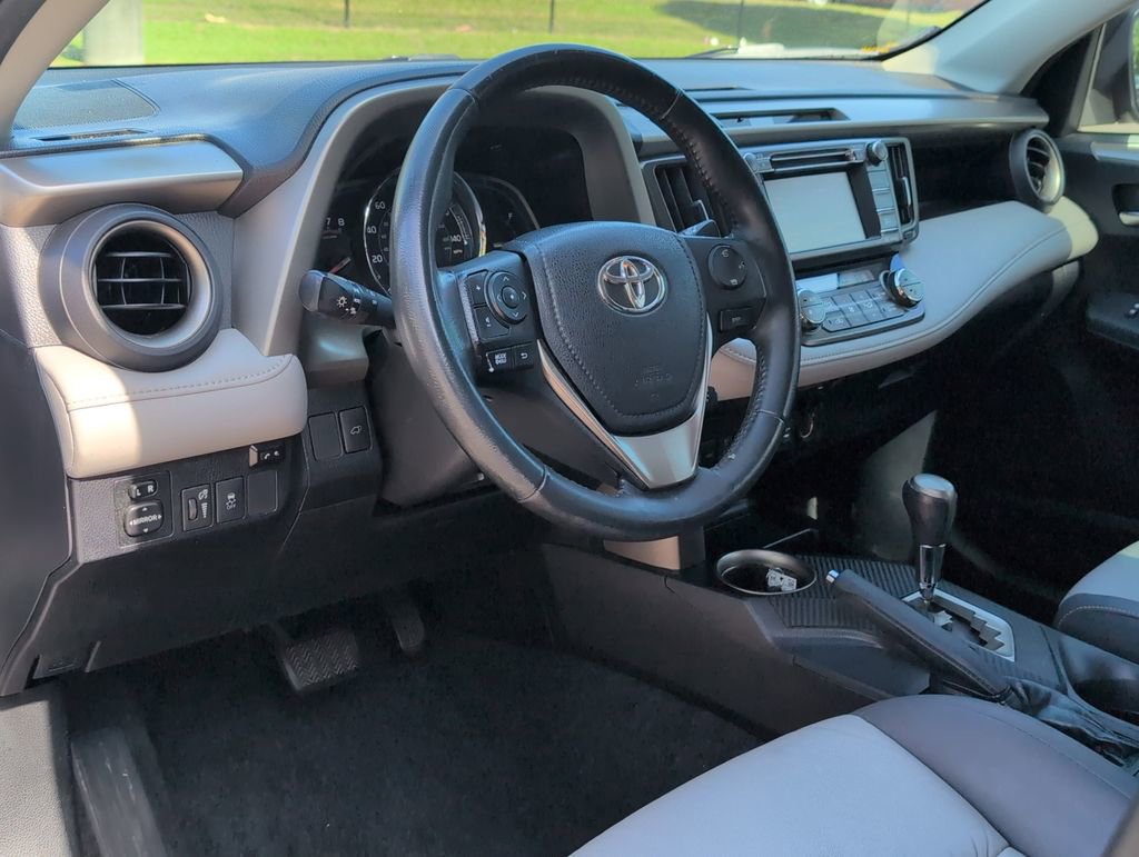 Used 2014 Toyota RAV4 Limited FWD image 12