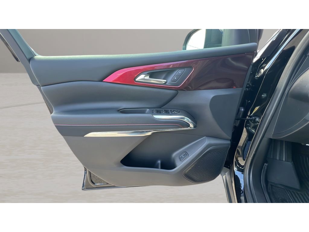 Certified 2025 Chevrolet Traverse Z71 w/ Driver Confidence Package image 26