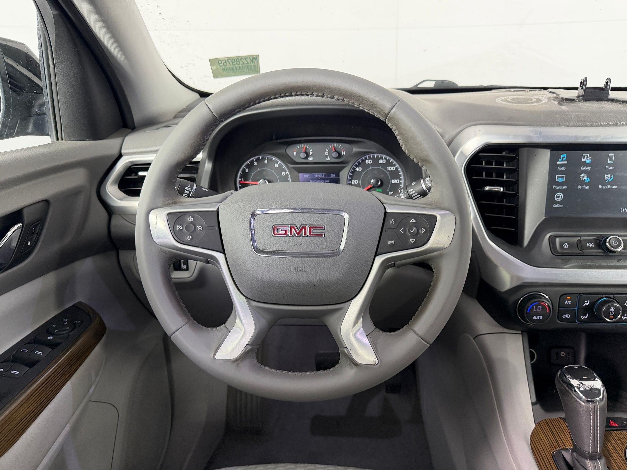 Used 2019 GMC Acadia SLE FWD image 31
