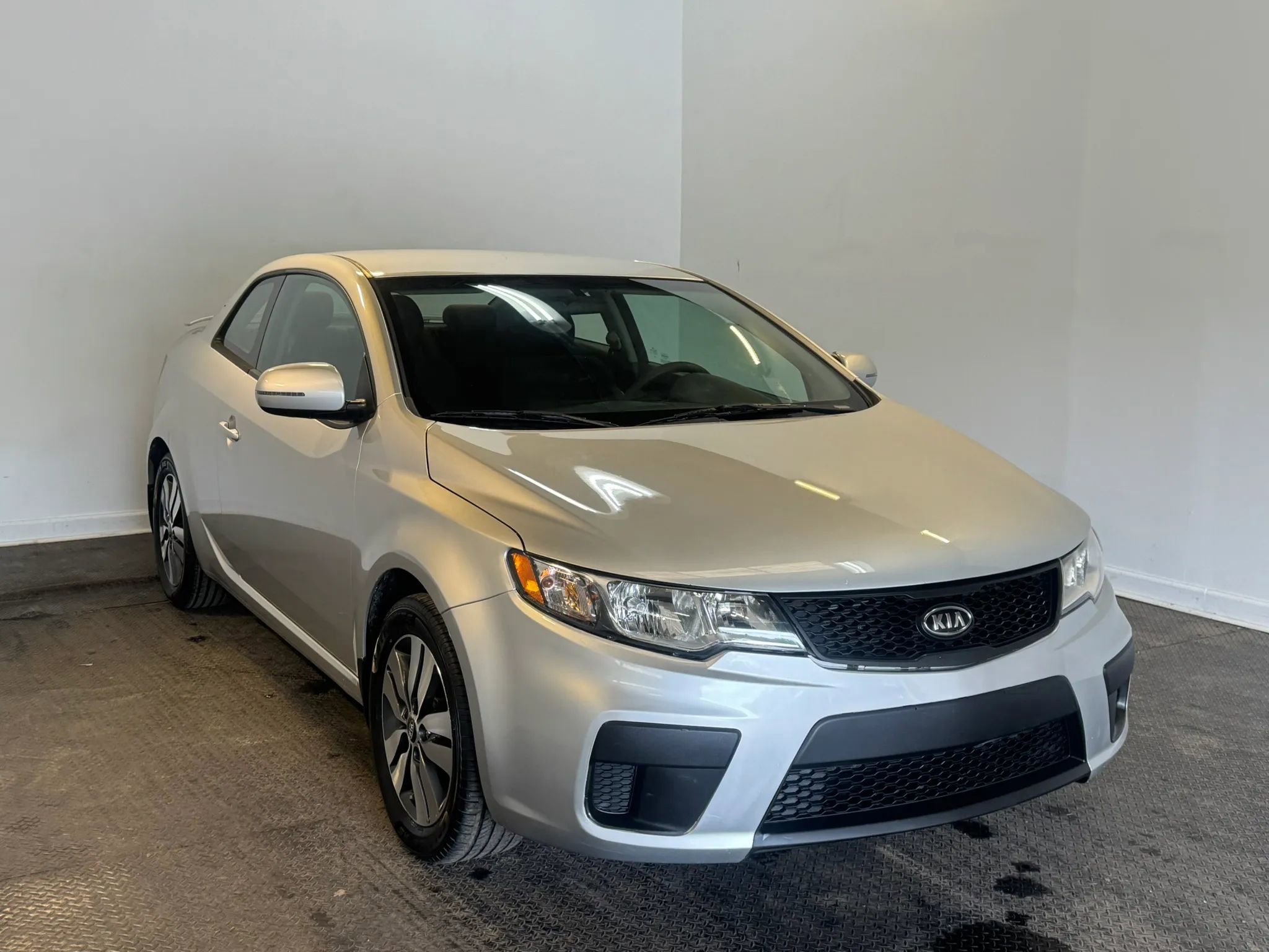 Used 2013 Kia Forte Koup EX FWD image 3