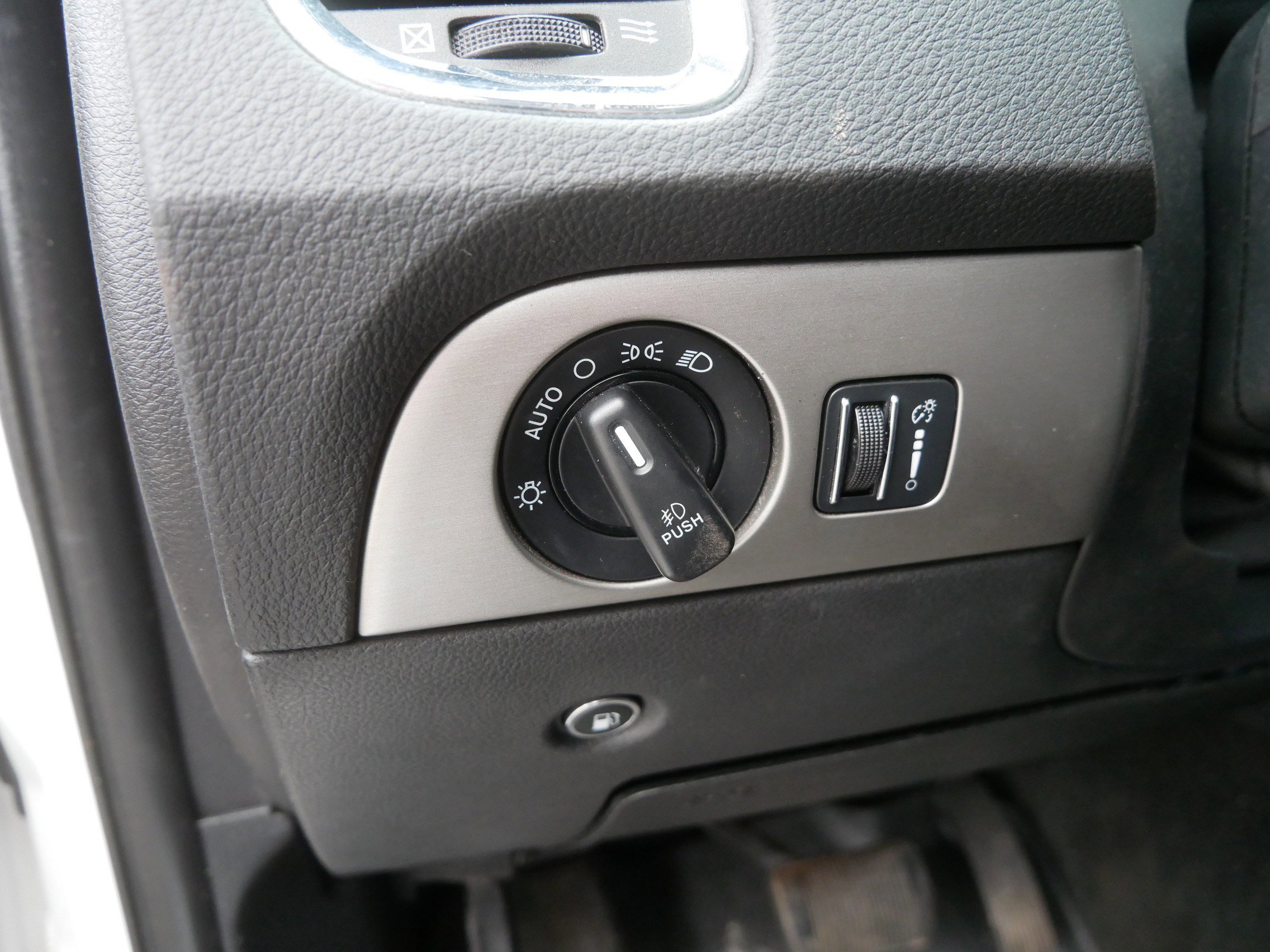 Used 2015 Dodge Durango SXT w/ Blacktop Package image 22